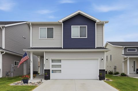 Homes For Sale - 6031 8th Street<br/> West Fargo, ND 58078