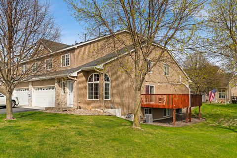 Townhouse For Sale - 11267 16th Street<br/> Saint Michael, MN 55376