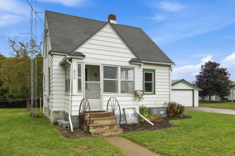 Homes For Sale - 230 W Winona Avenue<br/> Wabasha County, Kellogg, MN 55945