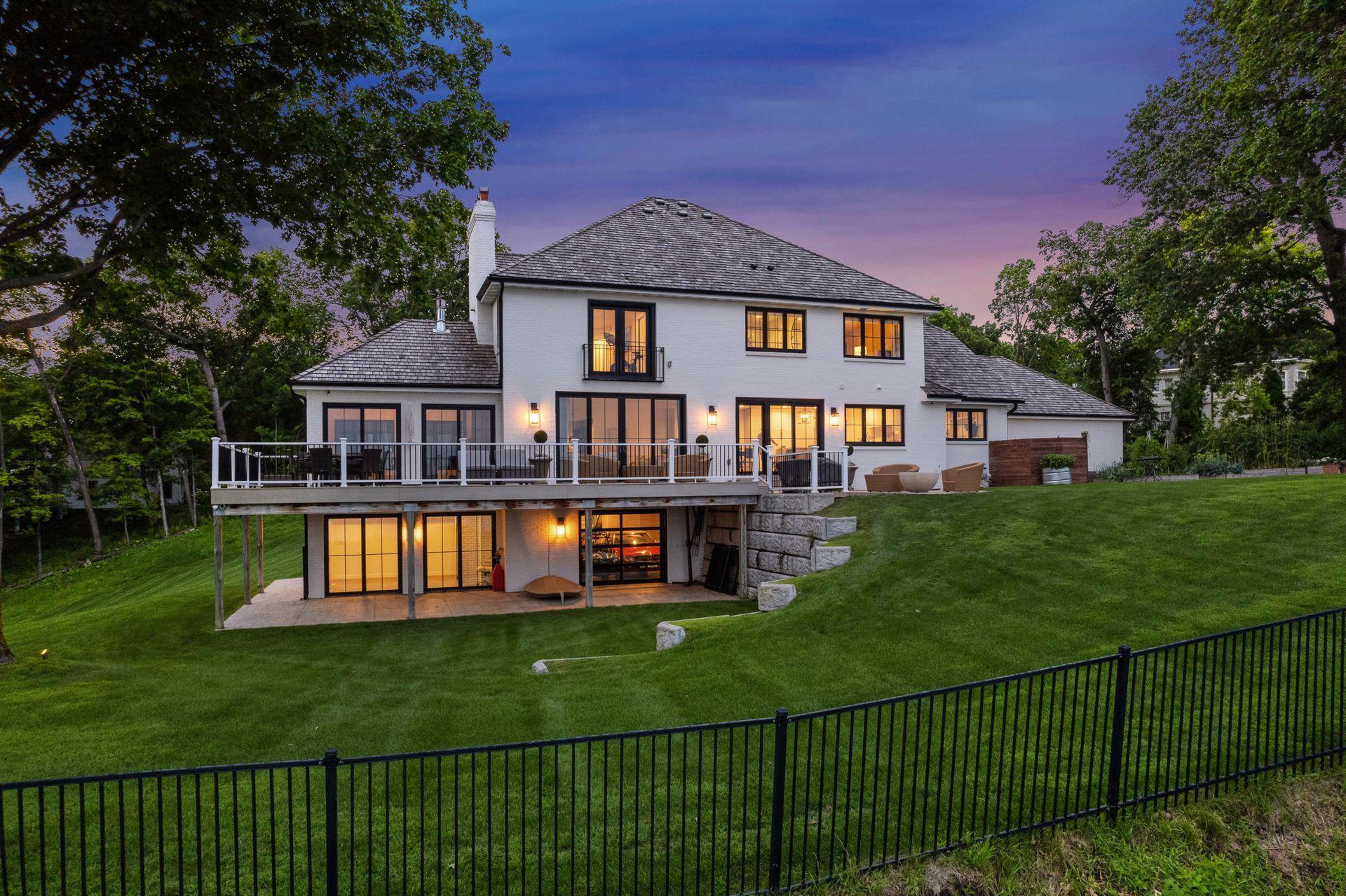 2070 Shoreline Drive, Wayzata, Minnesota image 48