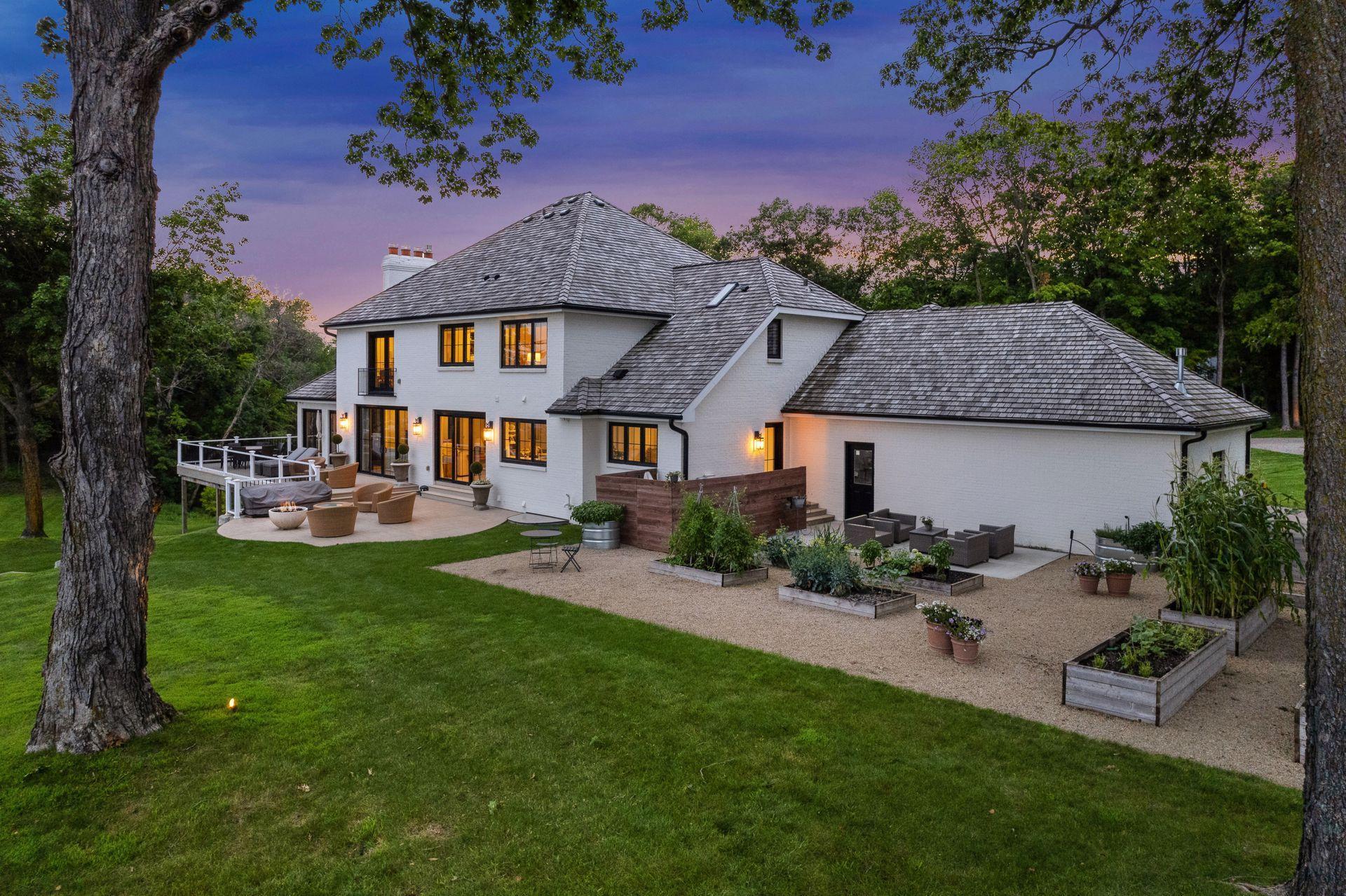 2070 Shoreline Drive, Wayzata, Minnesota image 46