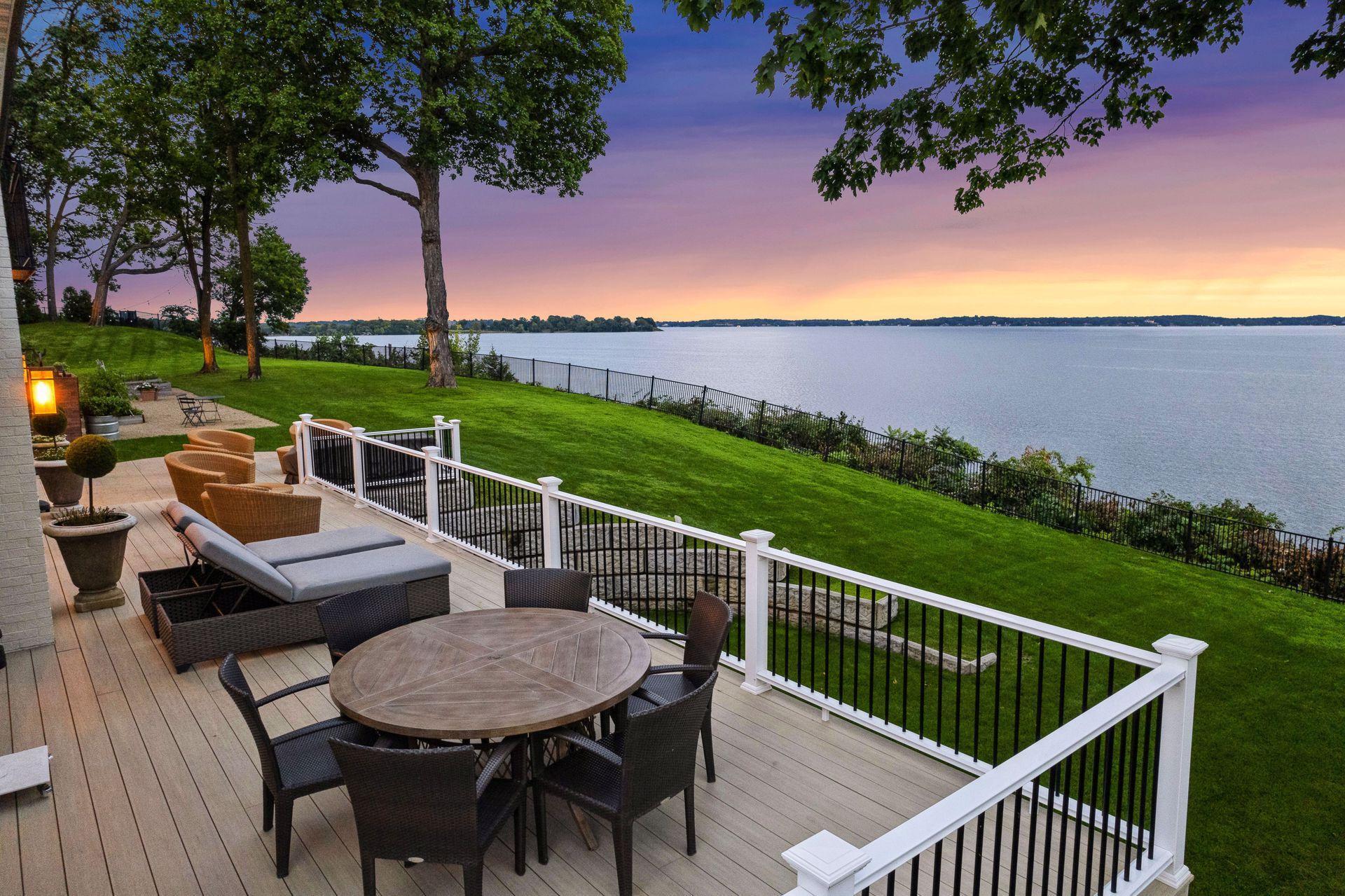 2070 Shoreline Drive, Wayzata, Minnesota image 2