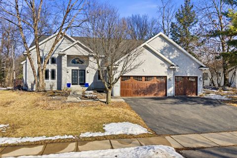 Homes For Sale - 7424 Taylor Drive<br/> Savage, MN 55378