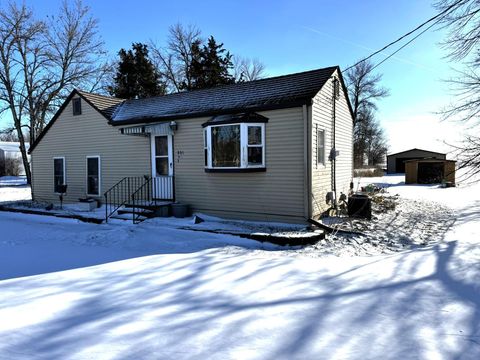 Homes For Sale - 801 Troendle Street<br/> Blue Earth County, Mapleton, MN 56065