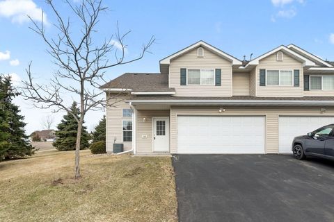 Townhouse For Sale - 166 Bridgewater Trail<br/> Hudson, WI 54016