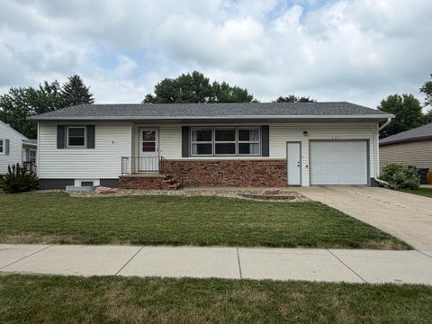 Homes For Sale - 209 E Barck Avenue<br/> Luverne, MN 56156