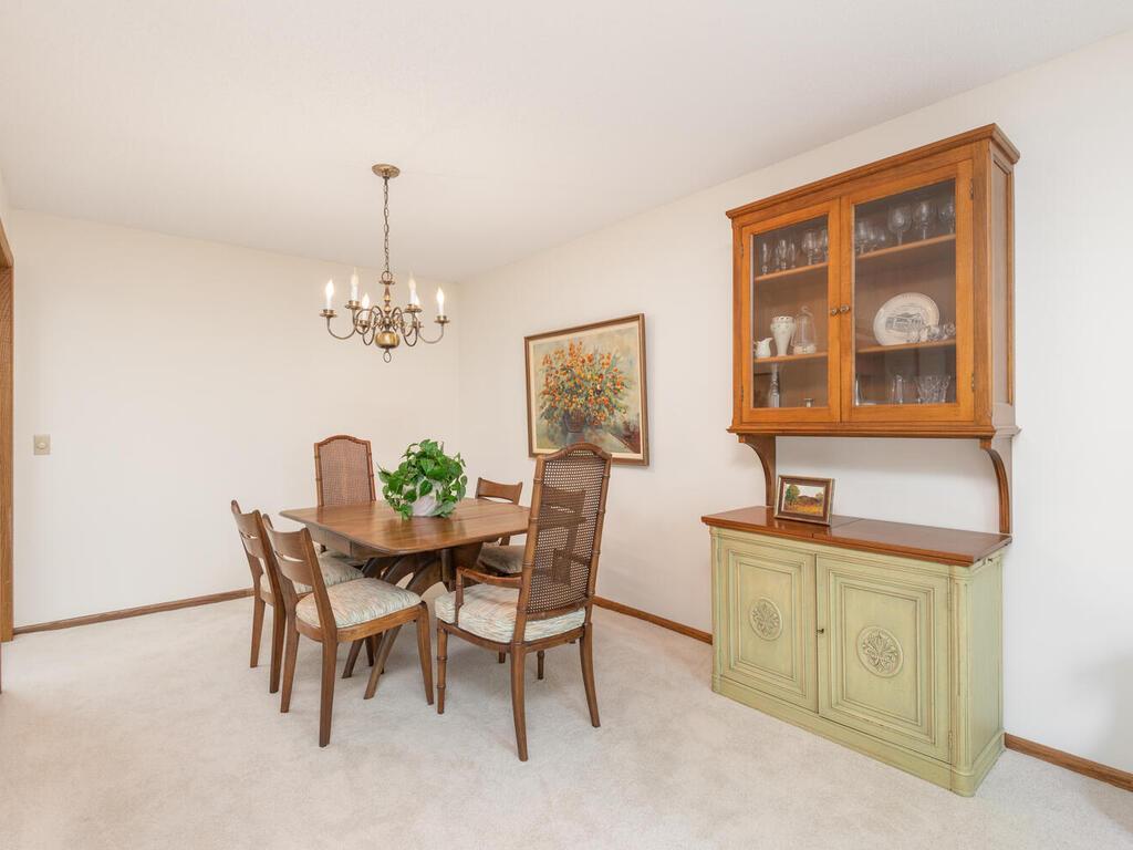 5501 Dewey Hill Road #233, Edina, Minnesota image 11