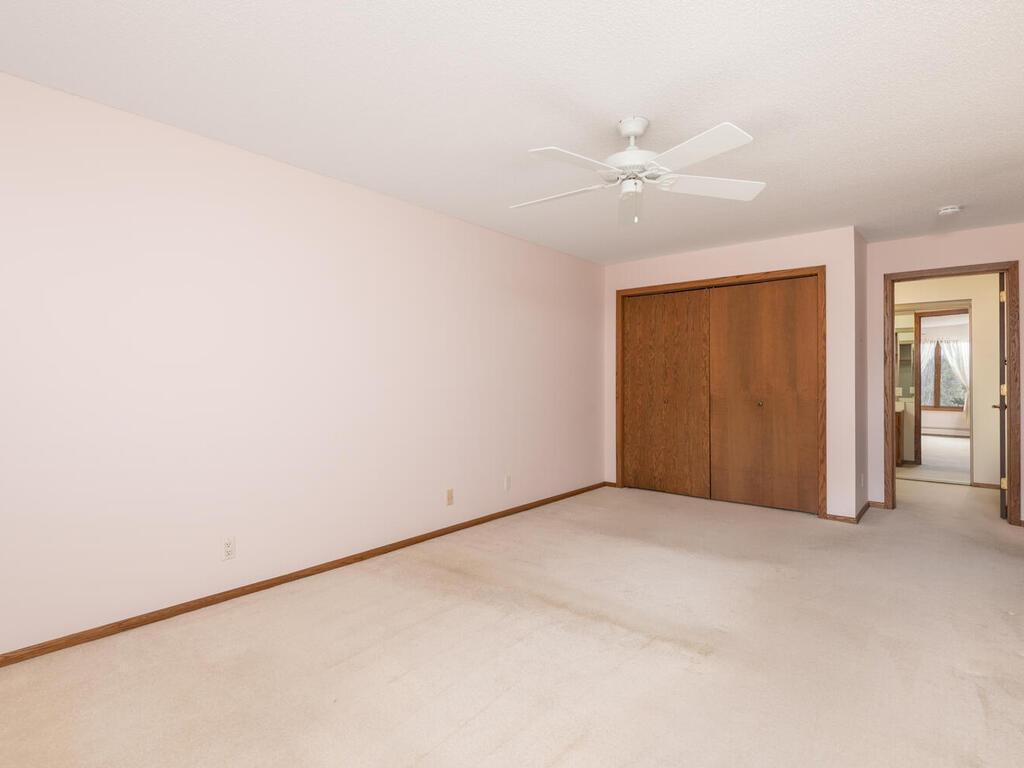 5501 Dewey Hill Road #233, Edina, Minnesota image 17