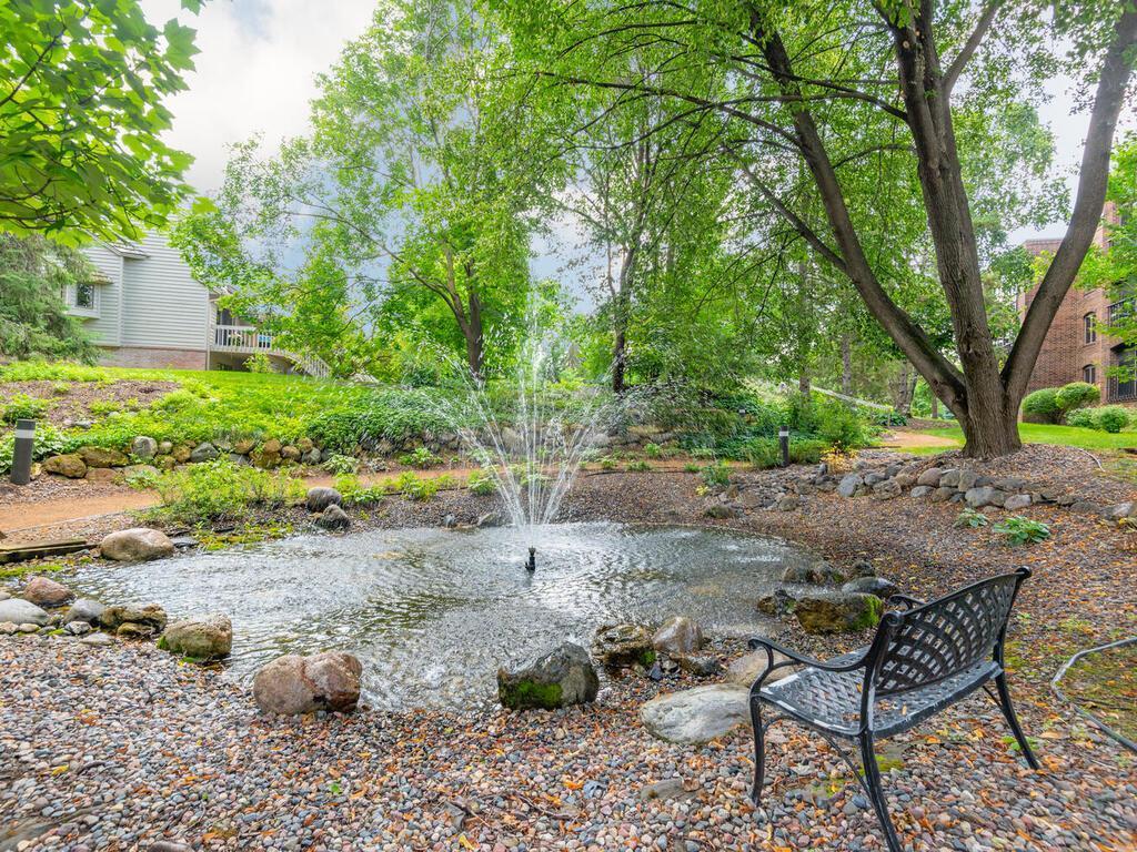 5501 Dewey Hill Road #233, Edina, Minnesota image 27