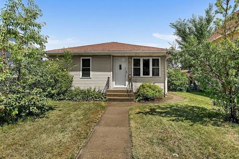 Homes For Sale - 142 25th Avenue<br/> Stearns County, Saint Cloud, MN 56303