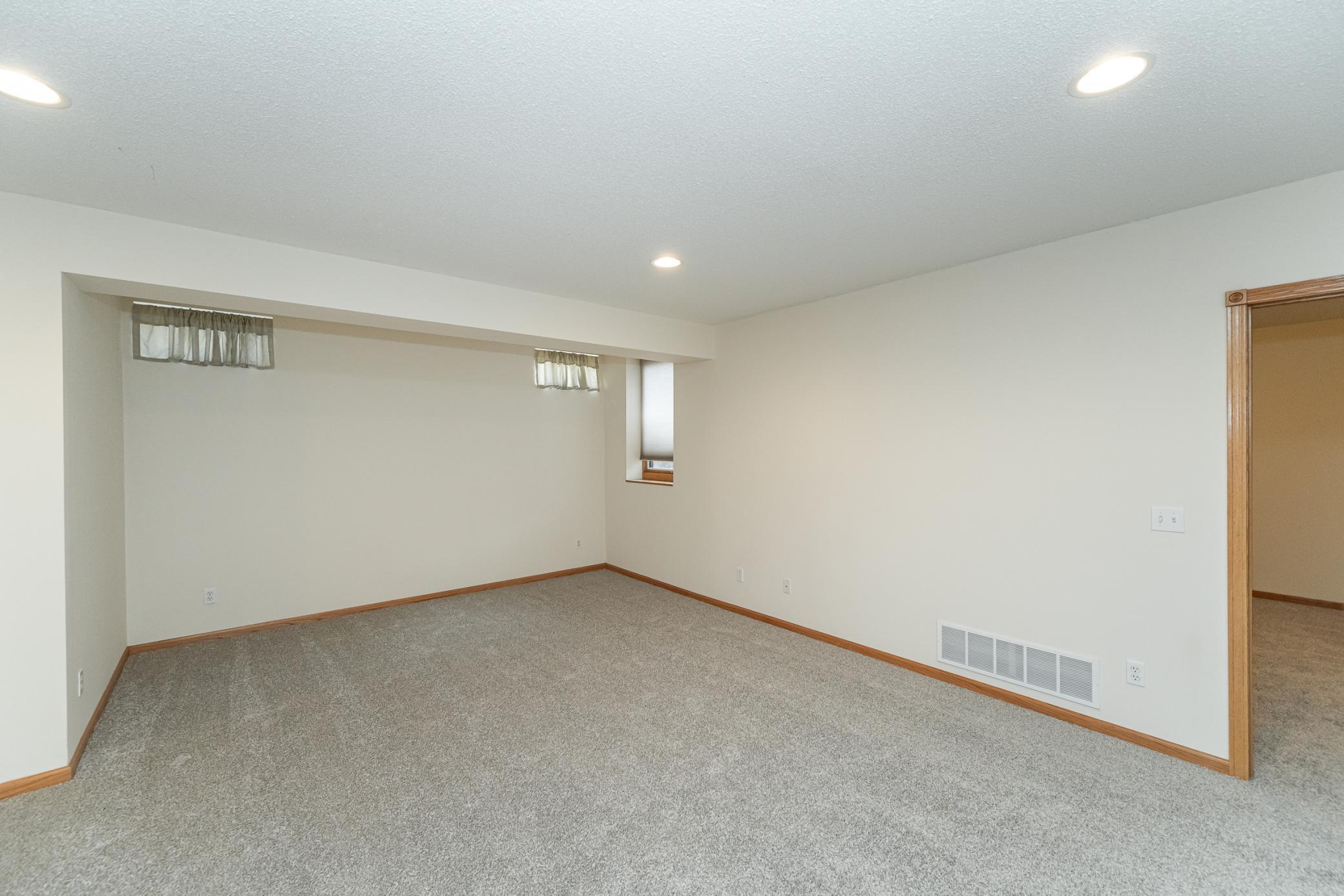 2886 Viola Heights Drive, Rochester, Minnesota image 20