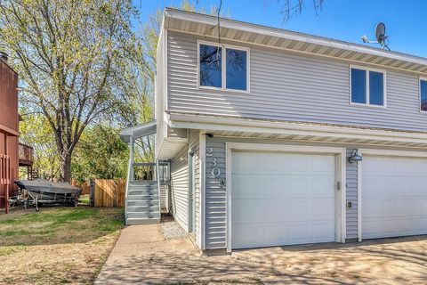 Homes For Sale - 2303 18th Street<br/> Cass County, Fargo, ND 58103