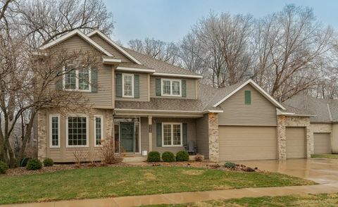 Homes For Sale - 1142 23rd Avenue<br/> Rochester, MN 55902