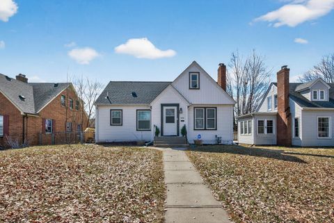 Homes For Sale - 930 Hawthorne Avenue<br/> Saint Paul, MN 55106