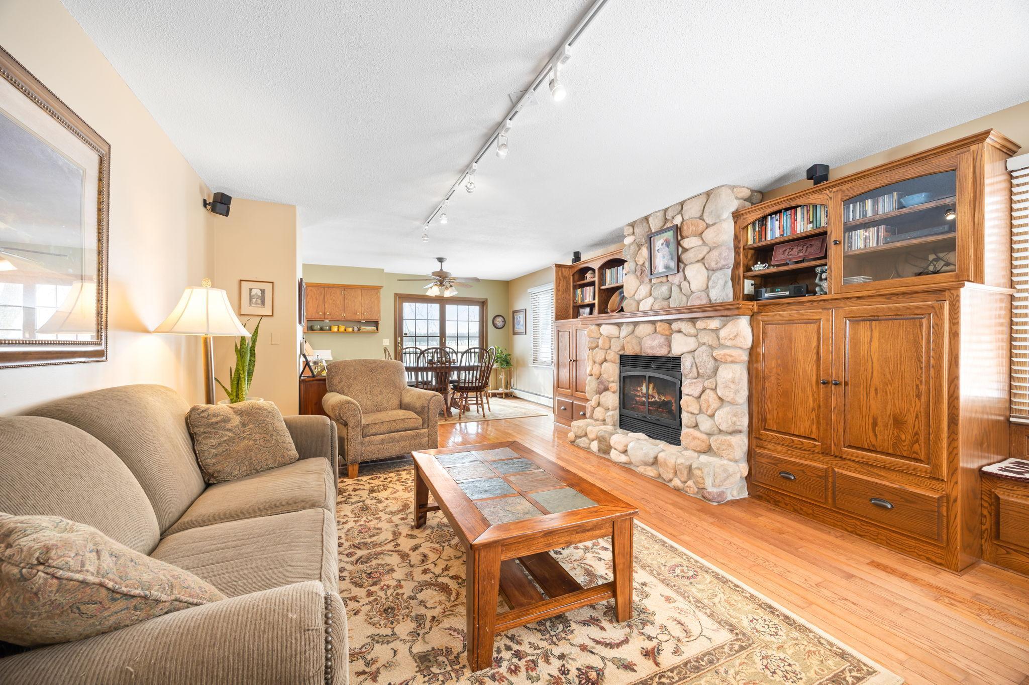 6825 N Shore Drive, Rockford, Minnesota image 8