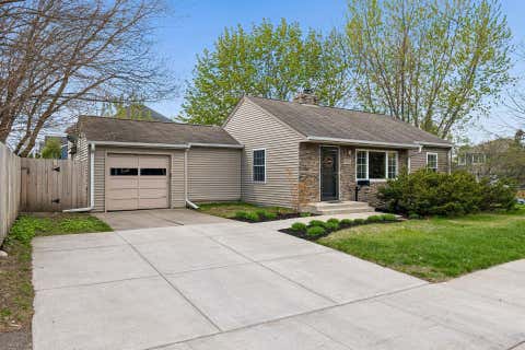 Homes For Sale - 5801 Zenith Avenue<br/> Edina, MN 55410