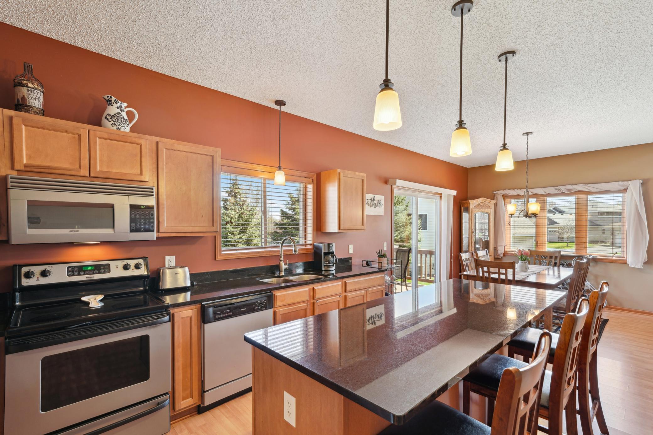 21323 Hytrail Circle, Lakeville, Minnesota image 3