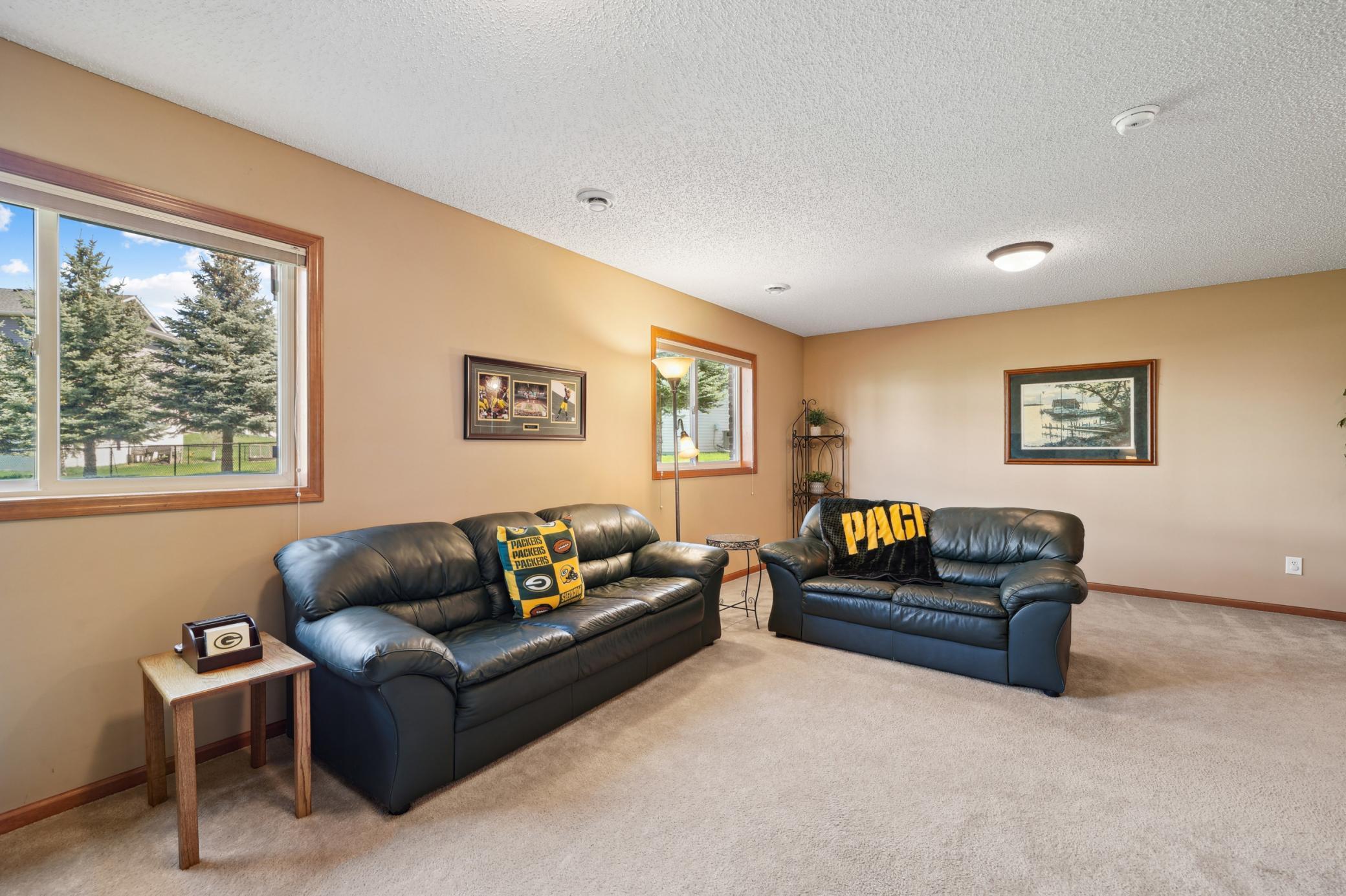 21323 Hytrail Circle, Lakeville, Minnesota image 25