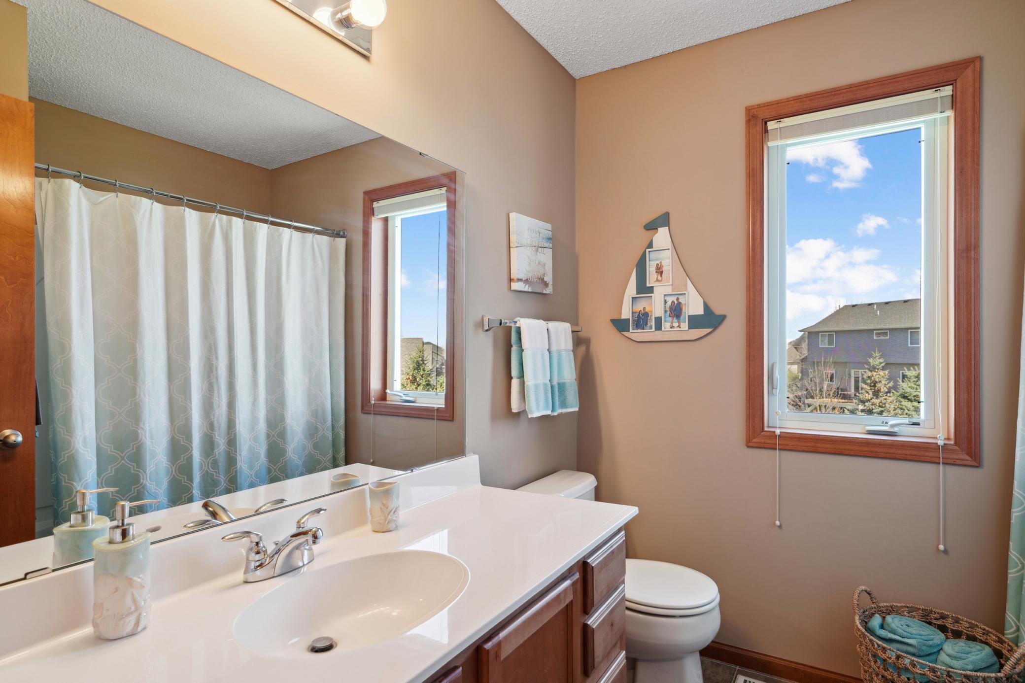 21323 Hytrail Circle, Lakeville, Minnesota image 21