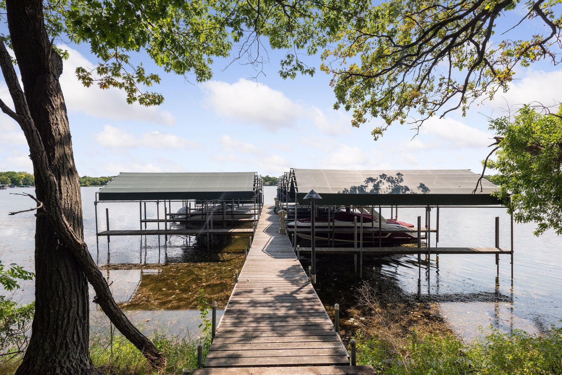 1650 Locust Hills Place, Wayzata, Minnesota image 45