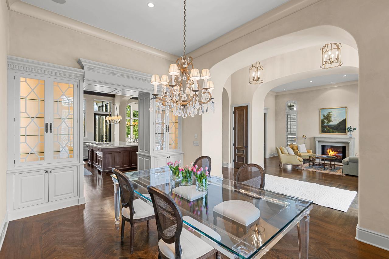 1650 Locust Hills Place, Wayzata, Minnesota image 11