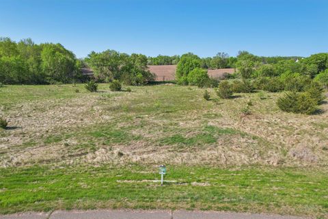 Vacant Land For Sale - LOT 1 BLOCK 2 Scenic Way<br/> Shafer, MN 55074