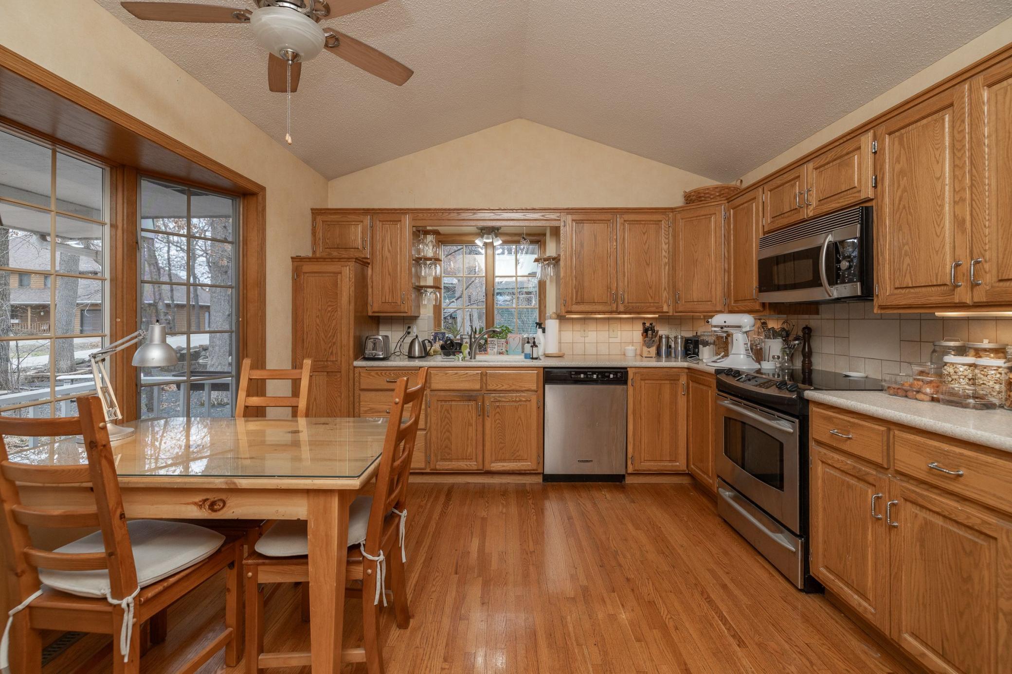 155 Lost Lake Court, Saint Paul, Minnesota image 9