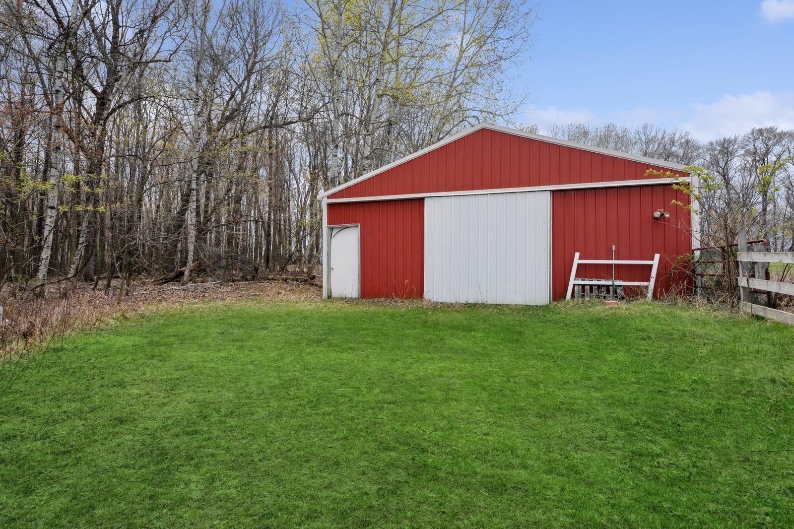 35292 Central Drive, Cambridge, Minnesota image 13