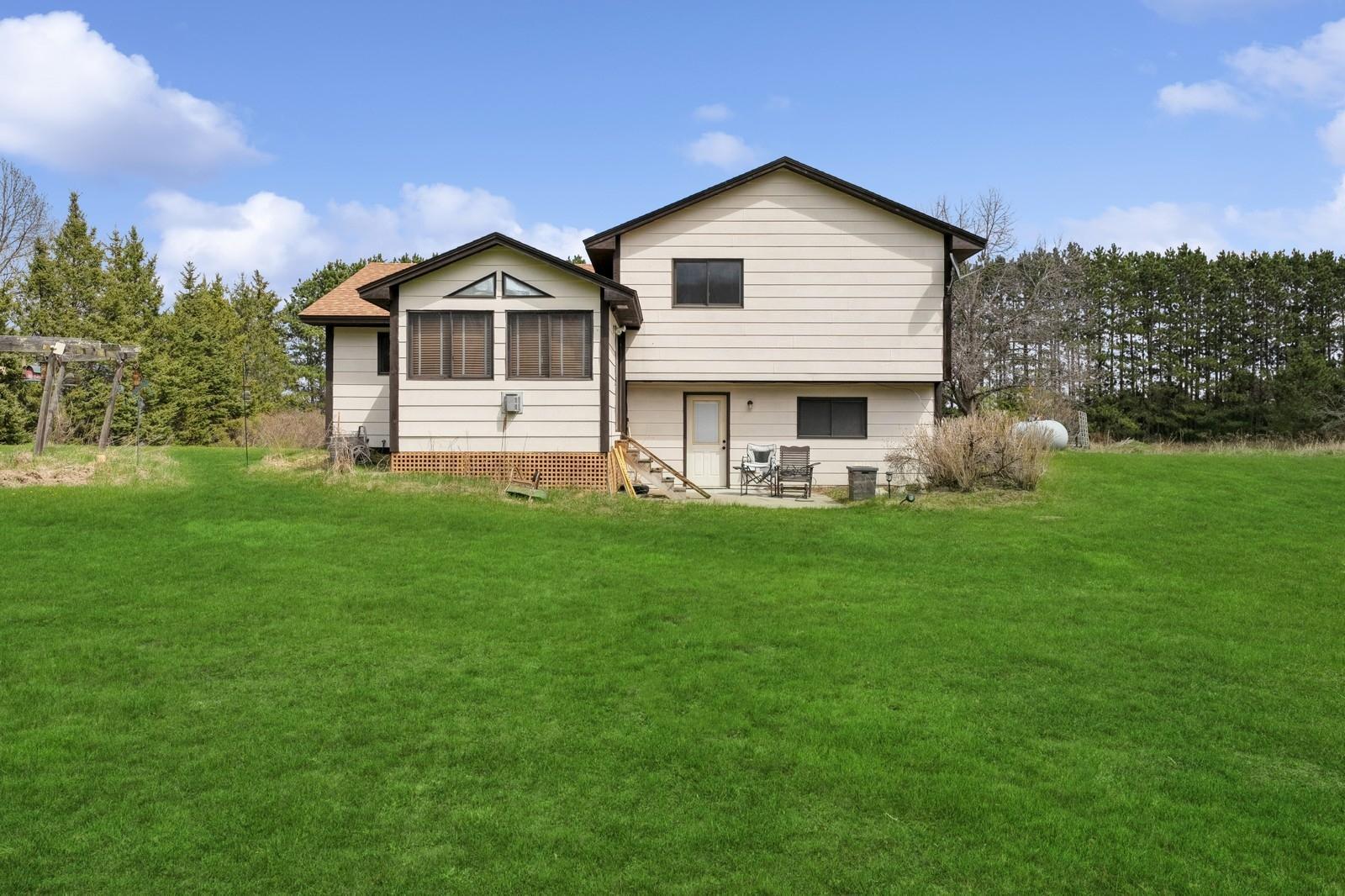 35292 Central Drive, Cambridge, Minnesota image 11