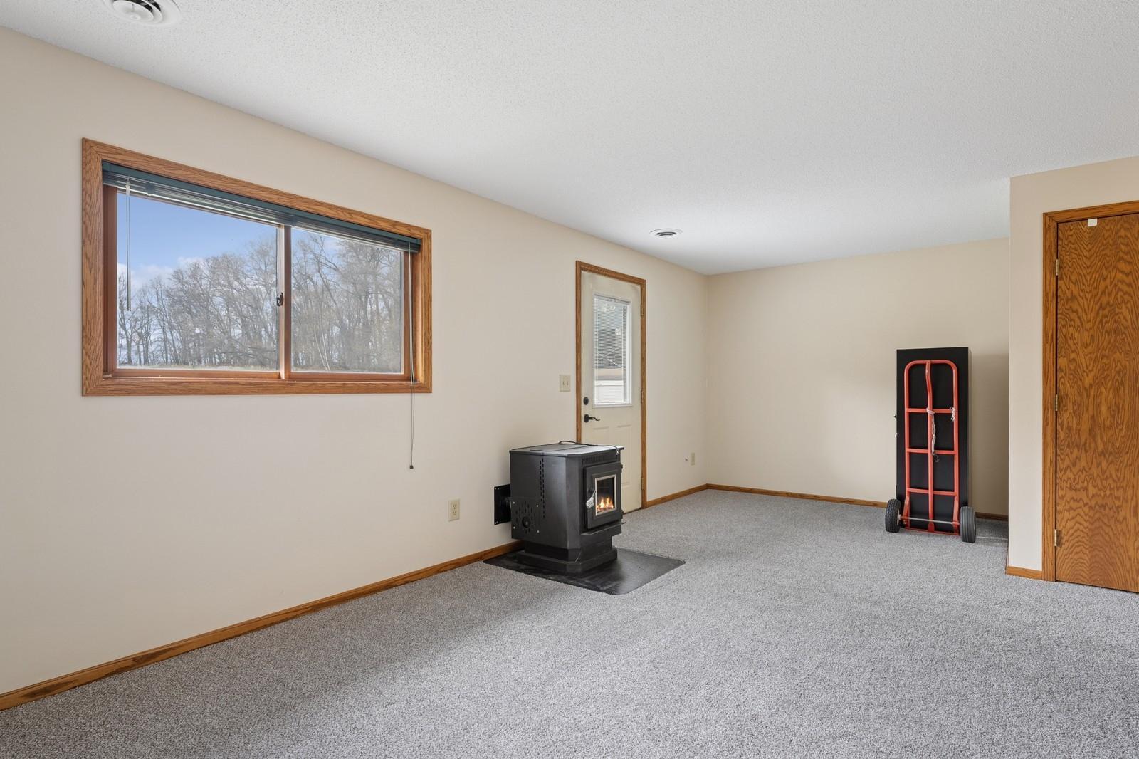 35292 Central Drive, Cambridge, Minnesota image 40