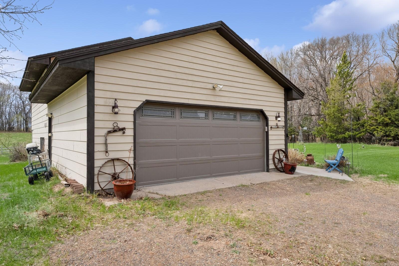 35292 Central Drive, Cambridge, Minnesota image 6