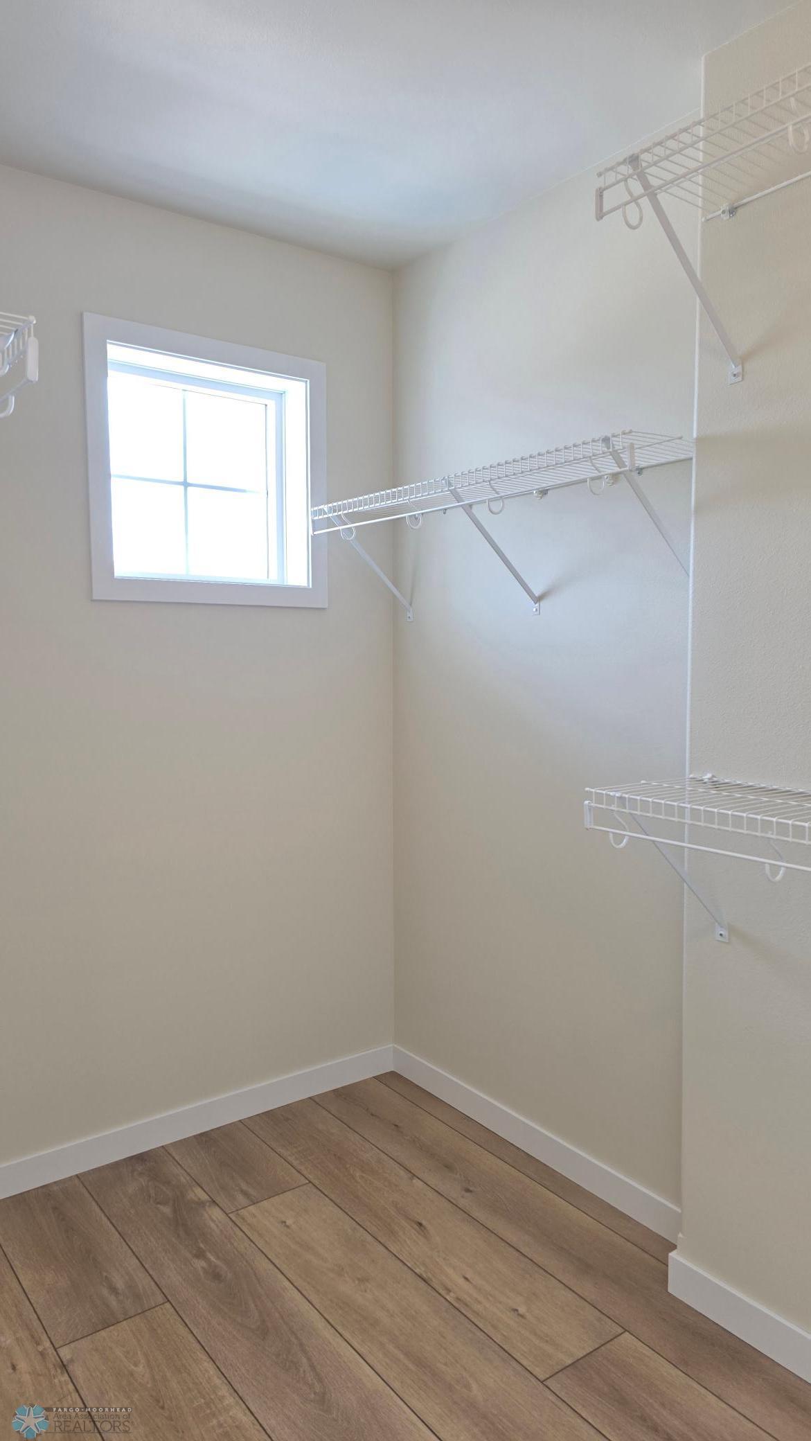 Fargo, North Dakota 58104, United States, 4 Bedrooms Bedrooms, ,2 BathroomsBathrooms,Residential,Pending,145180