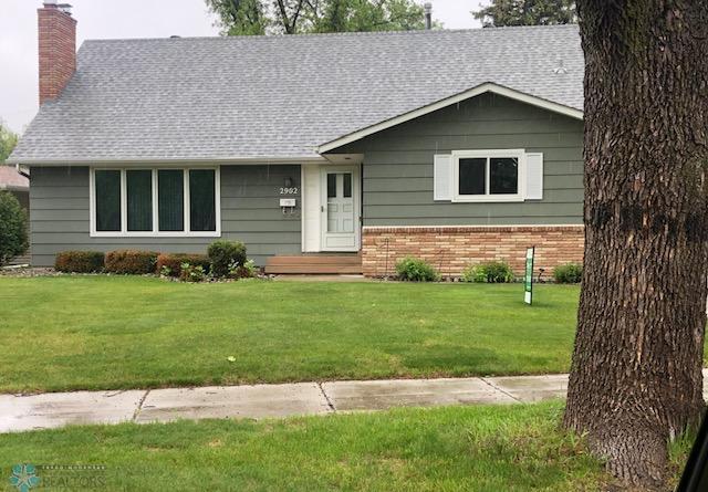 2902 3rd Street, Fargo, North Dakota image 1