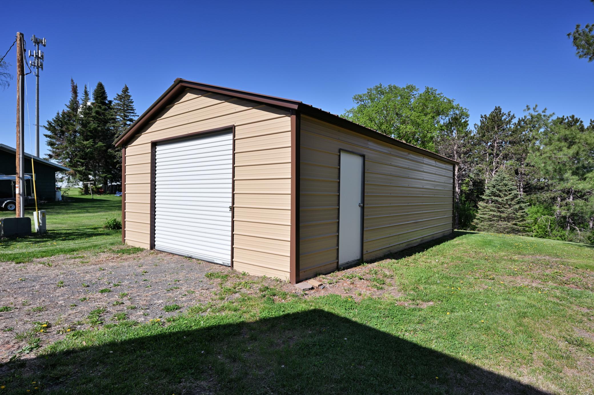 811 S Russell Street, Grantsburg, Wisconsin image 40