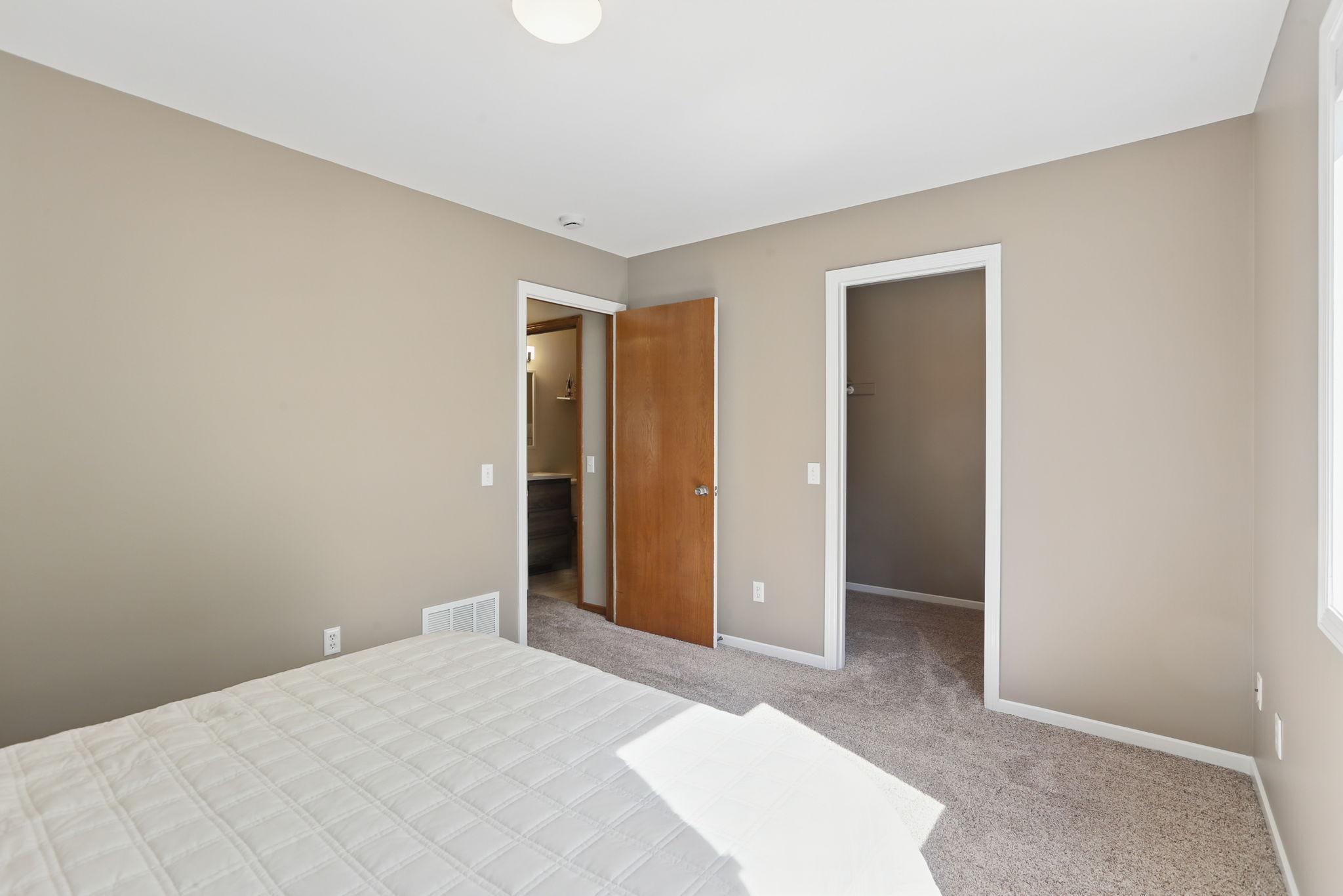 5796 180th Street, Farmington, Minnesota image 16