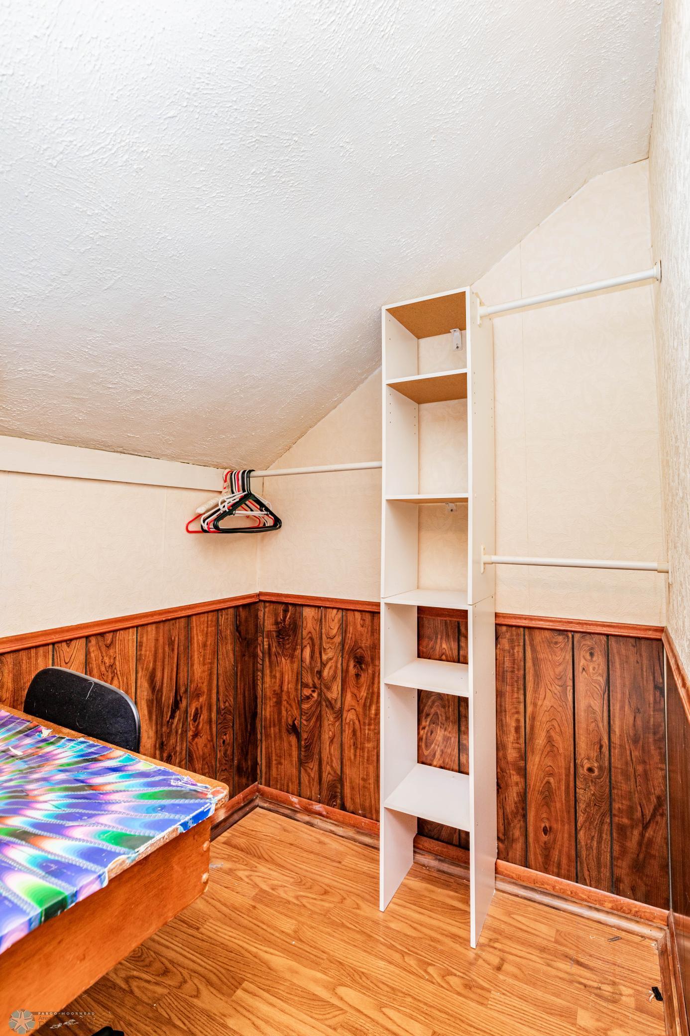 Wahpeton, North Dakota 58075, United States, 5 Bedrooms Bedrooms, ,3 BathroomsBathrooms,Residential,Active,49022