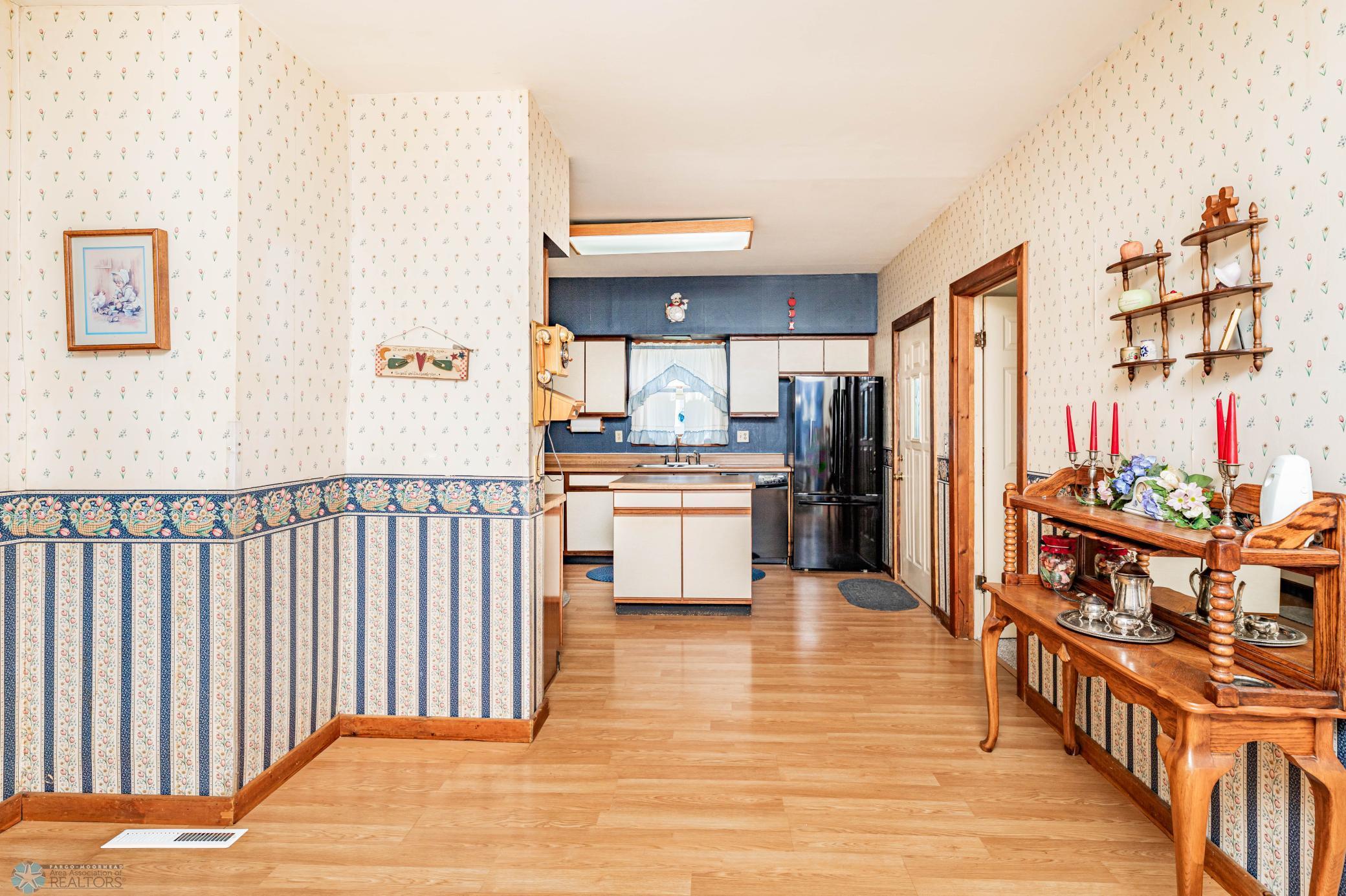 Wahpeton, North Dakota 58075, United States, 5 Bedrooms Bedrooms, ,3 BathroomsBathrooms,Residential,Active,49022