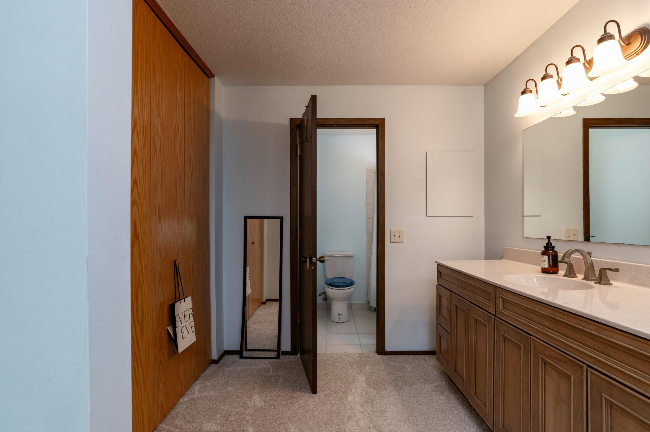 4009 Heritage Hills Drive #204, Minneapolis, Minnesota image 12