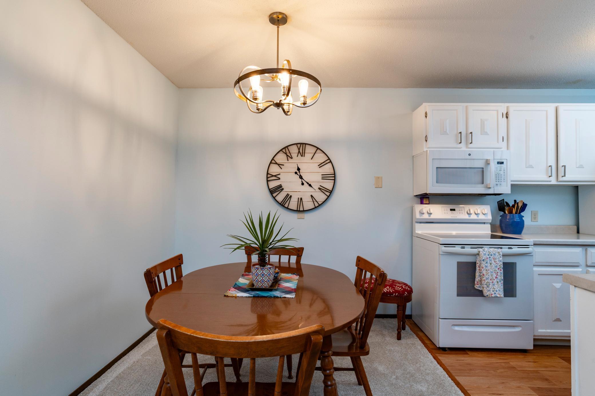 4009 Heritage Hills Drive #204, Minneapolis, Minnesota image 5