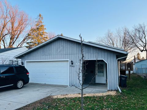 Homes For Sale - 2648 3rd Avenue<br/> Saint Paul, MN 55109