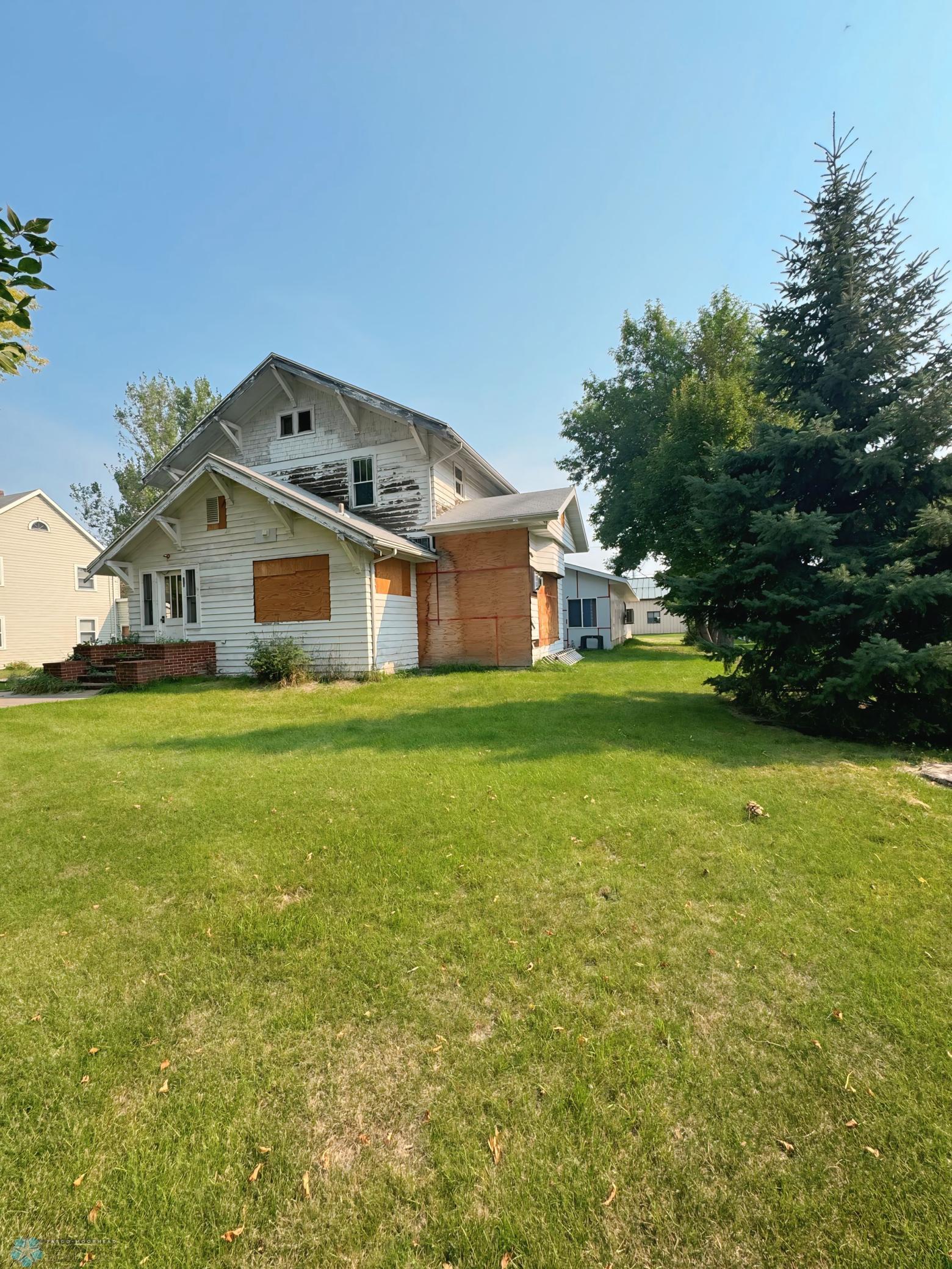 220 1st Avenue, Mayville, North Dakota image 2