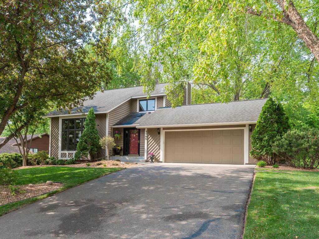 5705 Quinwood Lane, Plymouth, Minnesota image 28