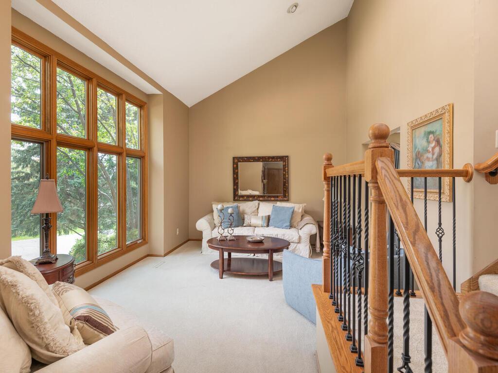 5705 Quinwood Lane, Plymouth, Minnesota image 6