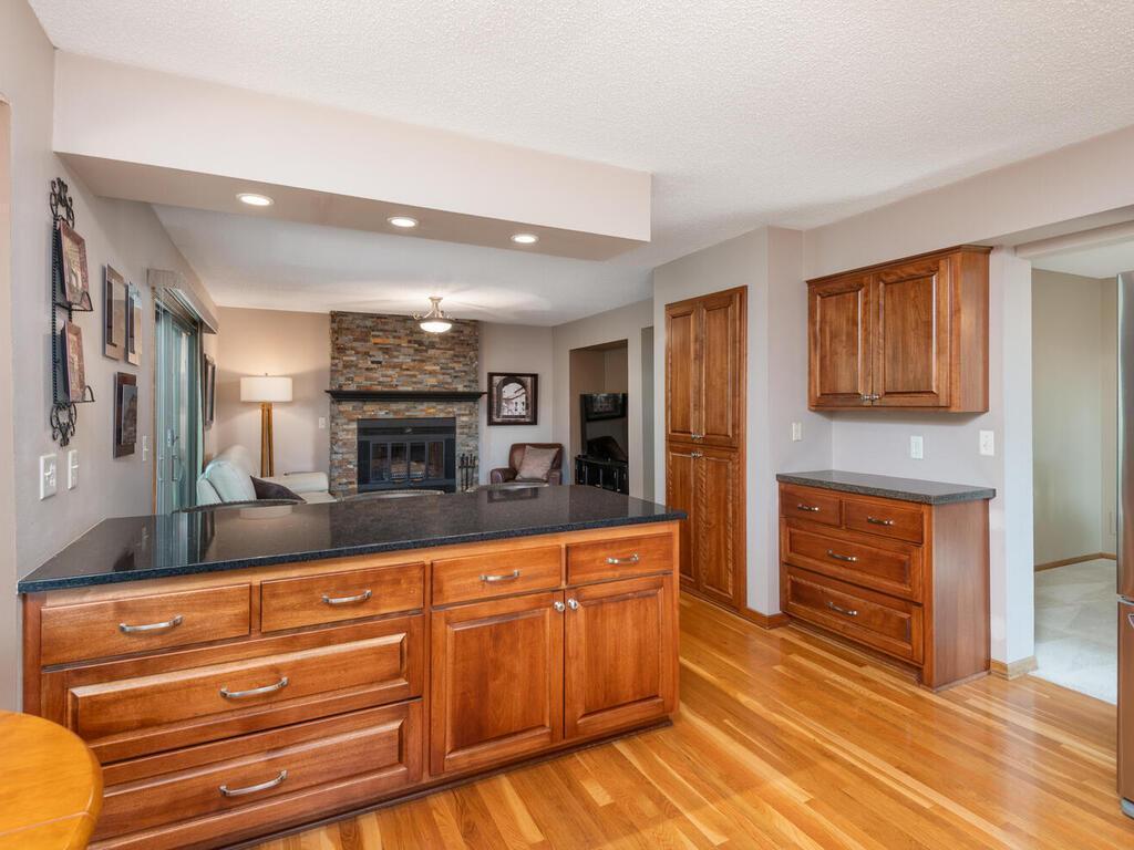 5705 Quinwood Lane, Plymouth, Minnesota image 13