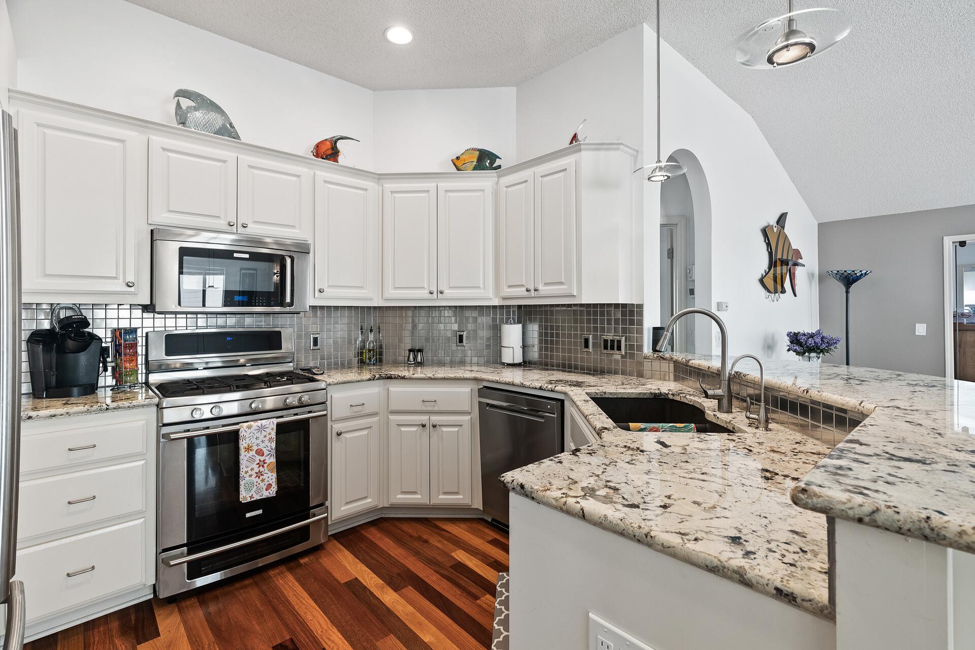 14983 Summit Circle, Prior Lake, Minnesota image 16