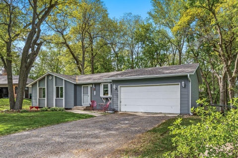 Homes For Sale - 316 E 135th Street<br/> Dakota County, Burnsville, MN 55337