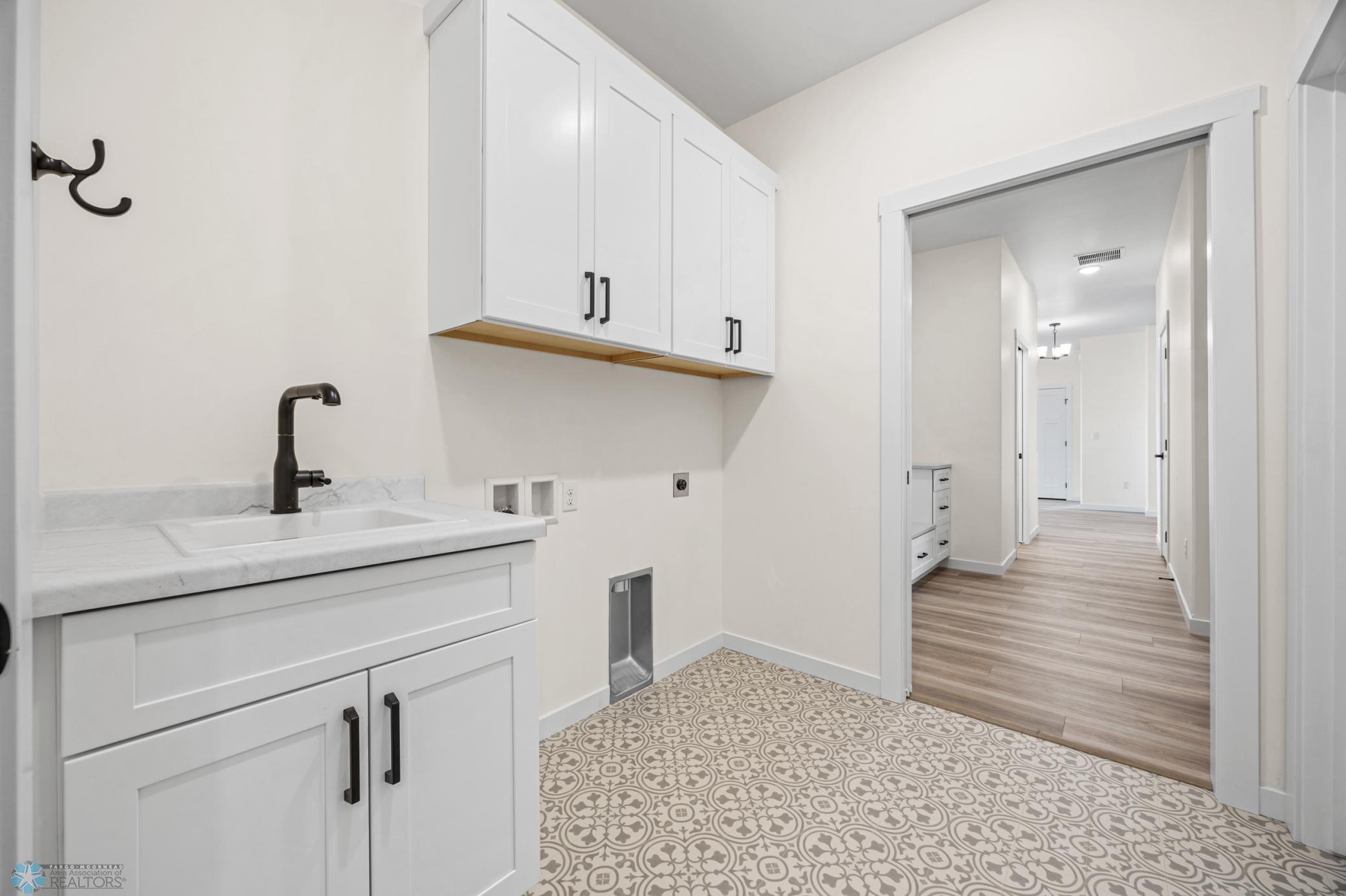 4242 Bristlecone Loop, Fargo, North Dakota image 18