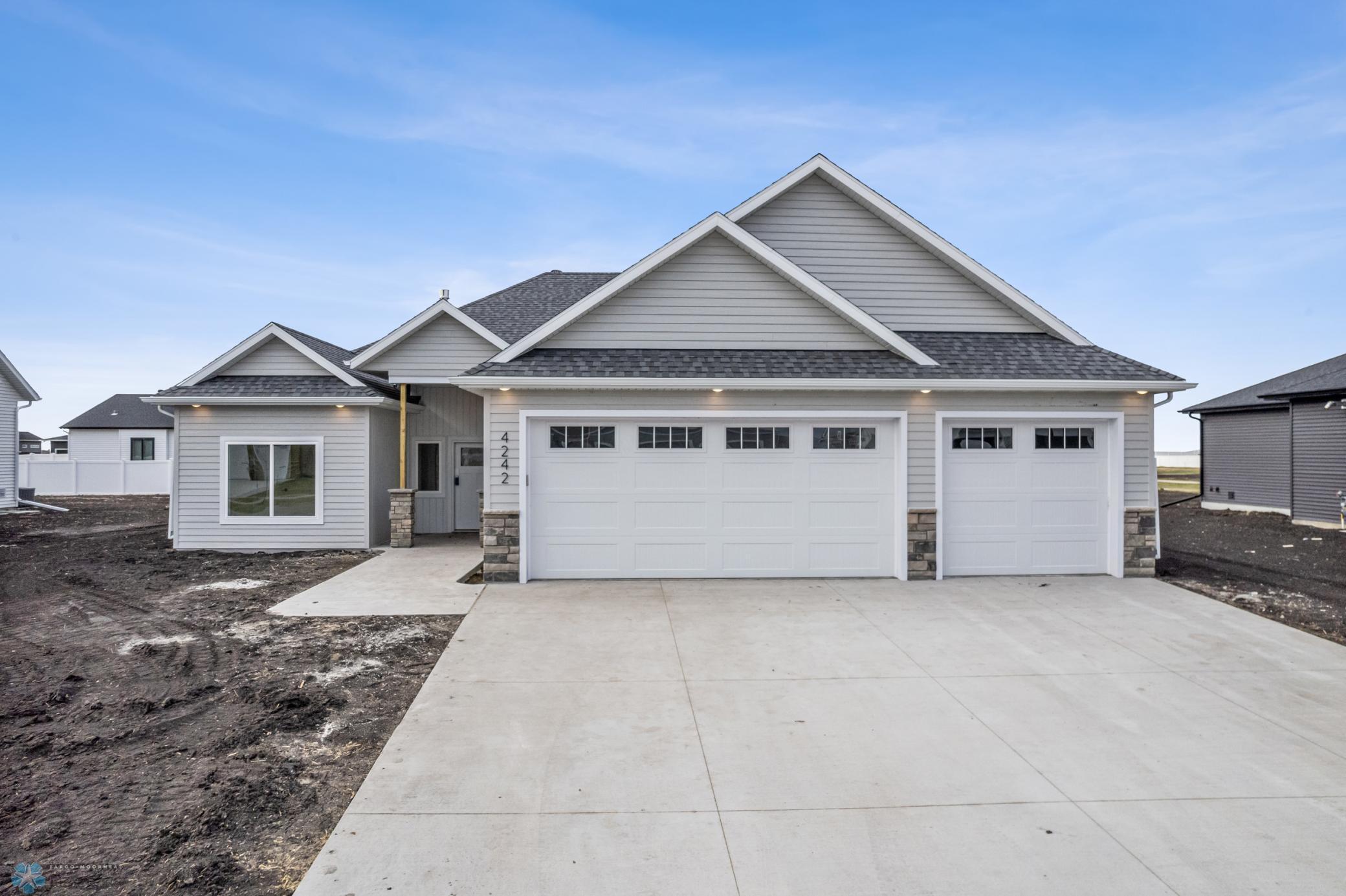 4242 Bristlecone Loop, Fargo, North Dakota image 2