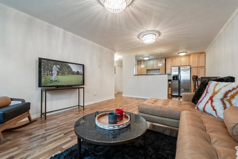 Condo For Sale - 3120 Hennepin Avenue<br/> Minneapolis, MN 55408