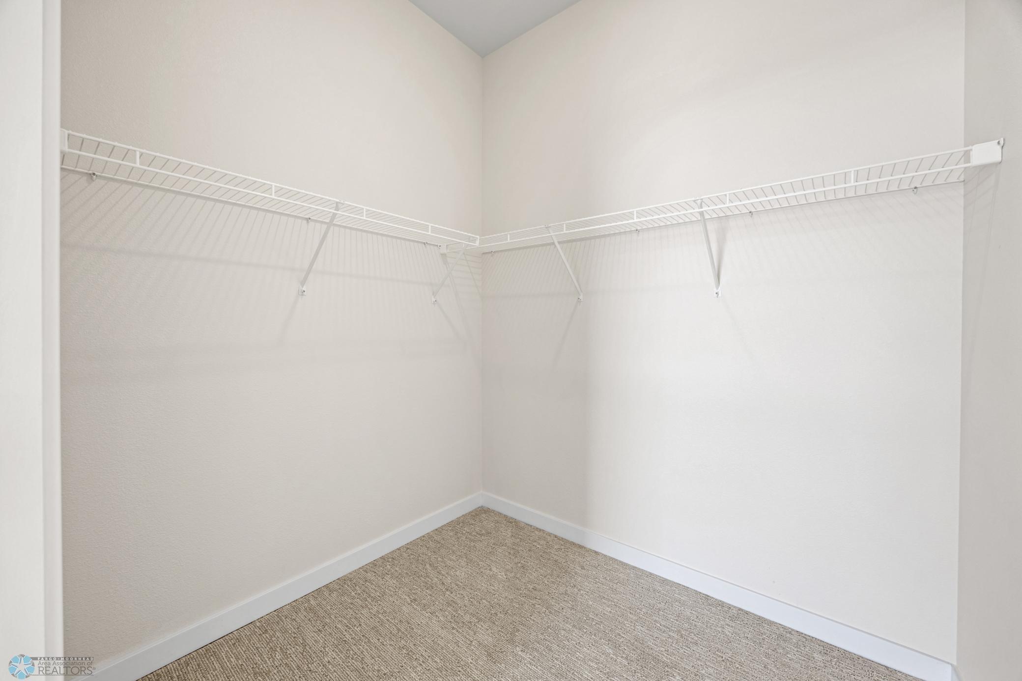 Fargo, North Dakota 58103, United States, 2 Bedrooms Bedrooms, ,2 BathroomsBathrooms,Residential,Active,105952